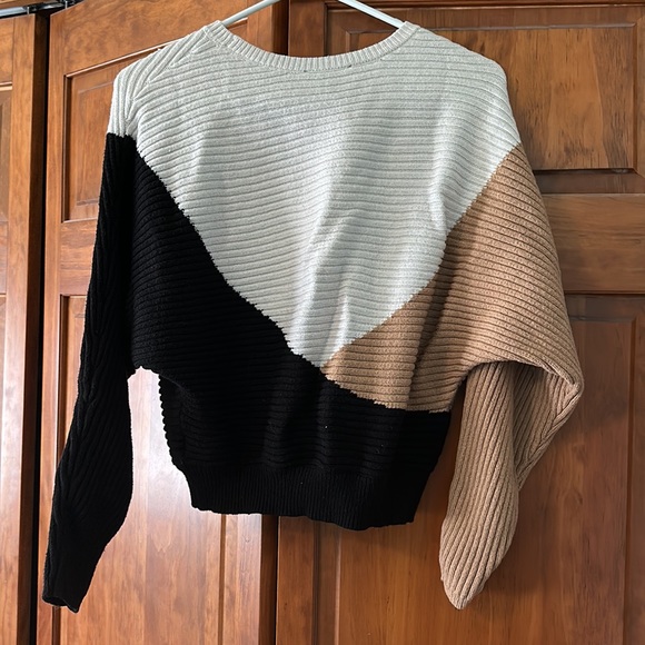 Express Neutral Sweater - Picture 6 of 9